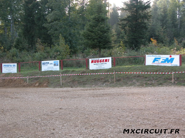 Photo 6 du Circuit Moto Cross du Meix Vannot - Les Fins