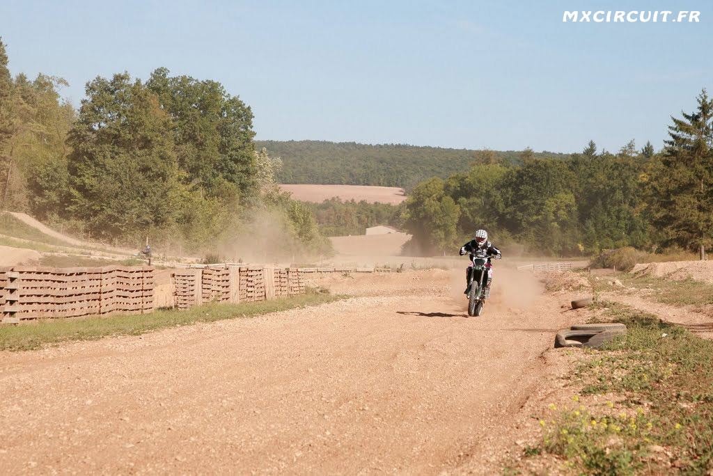 Photo 8 du Circuit Moto Cross de Les Riceys