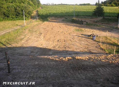 Photo 11 du Circuit Moto Cross du Tâtre