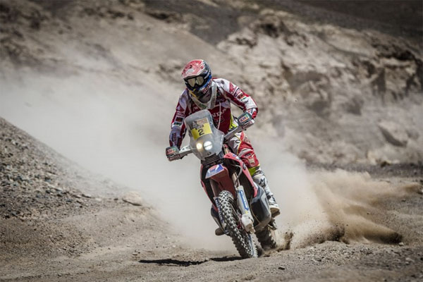 Dakar 2015 - tape 10 - Joan Barreda fait le spectacle