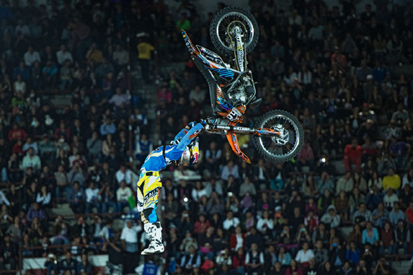 Levi Sherwood remporte les Red Bull X-Fighters Mexico 2014