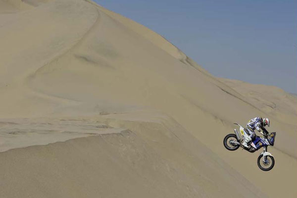 James West Dakar 2013 jump dune