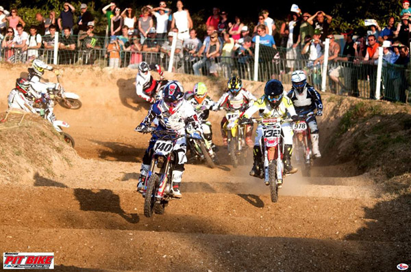 Championnat de France Pit Bike Nouan le Fuzelier 2014 - Les leaders bousculs