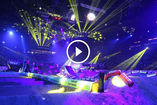 Vidéo direct live du supercross de Paris Lille 2014, Samedi 15 novembre à 20h30 et dimanche 16 novembre à 16h30.