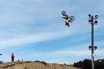 Romain Izzo ralise un impressionnant Front Flip