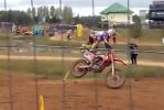 La chute d'Antonio Cairoli au motocross des nations 2014