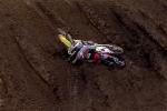 La chute de James Stewart lors du motocross ama Muddy Creek 2014