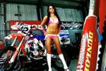 Vido de la sexy Nicole, Pin-Up motocross Honda