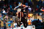 L'attaque de Marvin Musquin sur Jeremy Martin au motocross ama 250cc Washougal 2014
