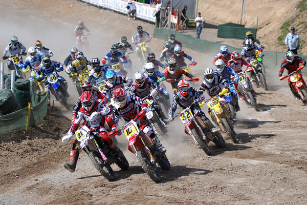 Championnat du monde FIM MX3 2010 Castelnau de Levis Victoire Pichon 