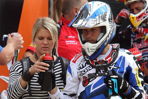 Xavier Boog blessé lors du GP motocross MXGP France Saint Jean d'Angély 2014