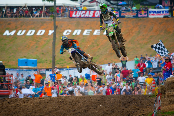 la bagarre entre Blake Baggett et Cooper Webb au motocross ama 250cc Tennessee Muddy Creek 2014