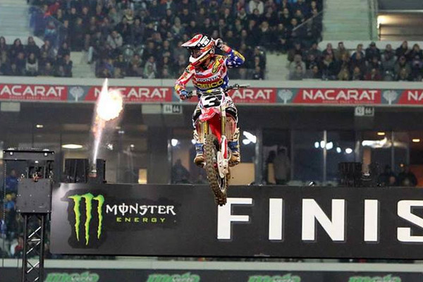 Eli Tomac décroche le titre de King Of Supercross Paris Lille 2014