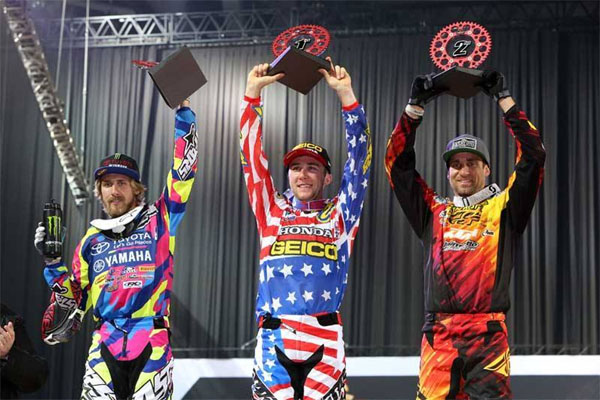 Eli Tomac remporte samedi soir le supercross Paris Lille 2014