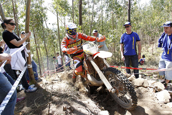 Ivan Cervantes s'impose lors de l'enduro 3 EWC Portugal 2014