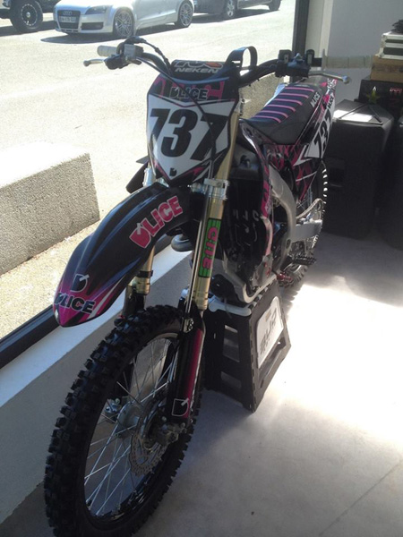 Kawasaki Valentin Teillet nouvelles couleurs rose Bud Racing Dlice 2014