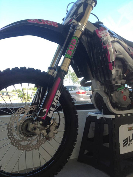 Kawasaki Valentin Teillet nouvelles couleurs rose Bud Racing Dlice 2014