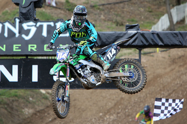 Livia Lancelot a réalisé un parfait weekend end à Saint Jean d’Angely GP motocross WMX France 2014