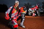 Laia Sanz, la star de la Moto fminine, au dpart du SuperEnduro Tours 2013