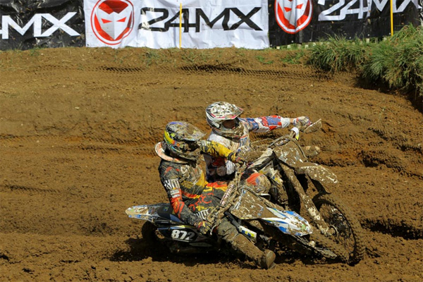 dépassement championnat de France motocross Ernée 2014