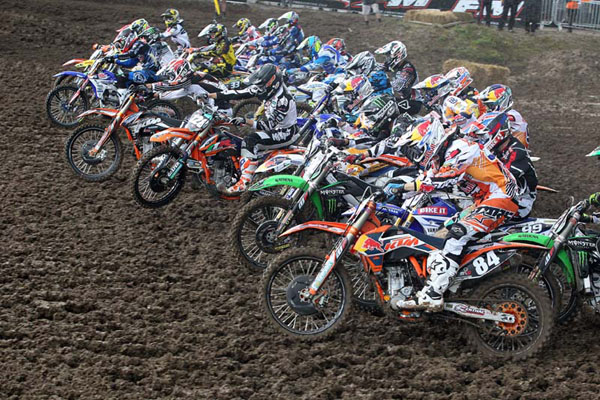 départ du GP motocross France St Jean d'Angély 2014 MXGP