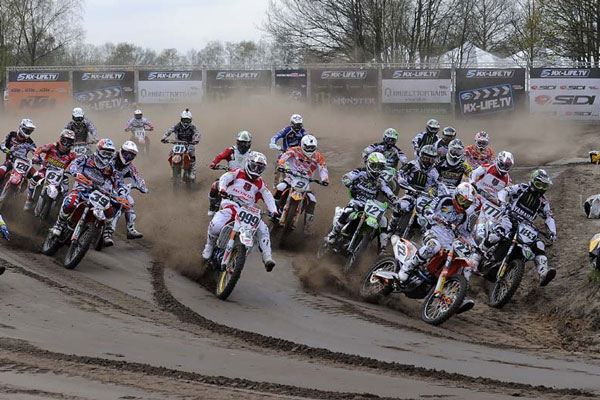 Start motocross MX1 Valkenswaard 2012 