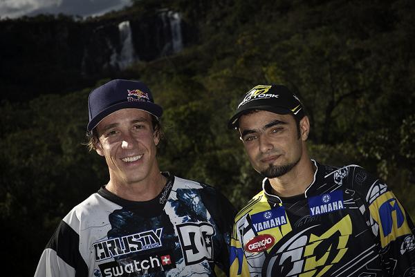 Robbie Maddison FMX chutes Corumba