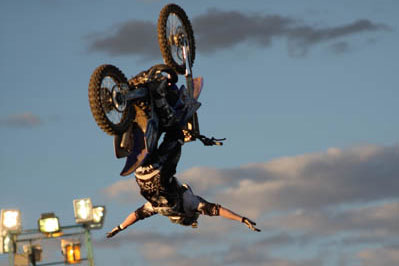 Steve Mini FMX 2009 backflip