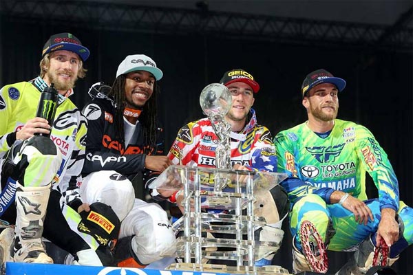 Les USA remportent le Match contre la France au supercross Paris Lille 2014