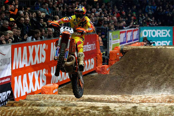 SuperEnduro GP Allemagne 2015 - Taddy Blazusiak chahuté!