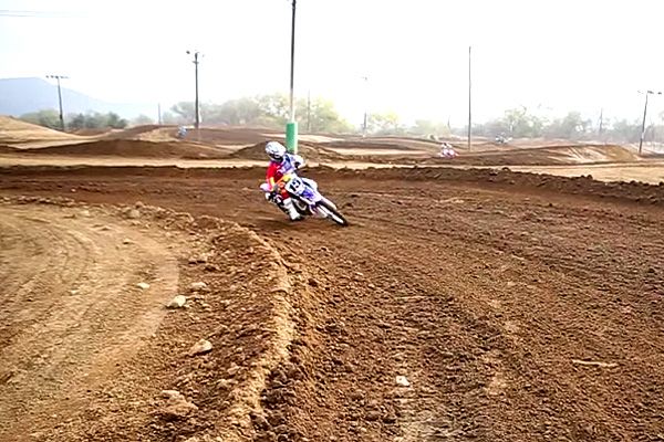 Russir un dpart en motocross 2