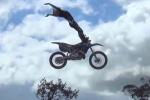 Cam Sinclair, Jayo Archer et Jackson Strong s'envoient en l'air