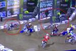 Gros vol plané de Kyle Partridge au supercross Anaheim 2 2015