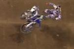 Gros crash de James Stewart au supercross d'Anaheim 2 2012