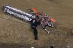La chute violente de Marvin Musquin au SX de Los Angeles 2012