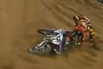 Le crash de James Stewart lors du supercross de Phoenix 2012