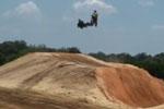 Vido crash supercross avec Stewart qui tape un autre pilote en whip