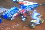 Vido de la chute de Josh Grant en qualifications lors du supercross de Phoenix 2011