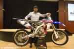 Vido - confrence de presse pour le contrat entre James Stewart  et le team JGR Racing
