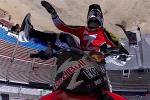 Josh Sheehan vous emmne dans les airs avec lui 