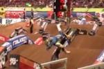 Vido de la chute de Malcolm Stewart lors du supercross ama Lites St Louis 2011