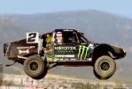Vidéo de Jeremy McGrath qui participe à la 5éme épreuve du Lucas Oil Off-Road truck series à Glen Helen Raceway 2011