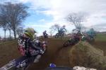 Il loupe son dpart, fait hurler son 2T et remonte le paquet  vive allure