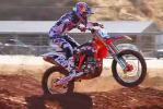 Vido - Marvin Musquin  l'entrainement sur le terrain de supercross KTM
