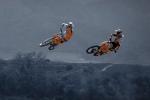 Les pilotes KTM rident sur du dubstep