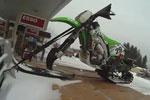 Reagan Sieg et Brock Hoyer partent  l'aventure en Snow Bike