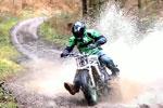 Mettez des pneus cross a votre routire et faites du Street Bike motocross