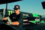 Vido sur l'aventure de Corey Martin, le conducteur du camion team Lucas Oil/Troy Lee Designs/Honda 2011